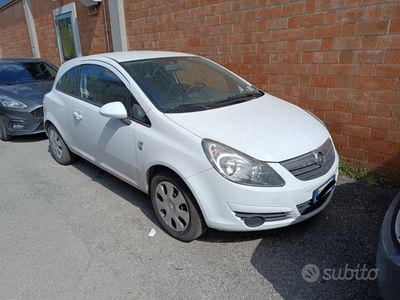 usata Opel Corsa 1.2cc benzina 2010