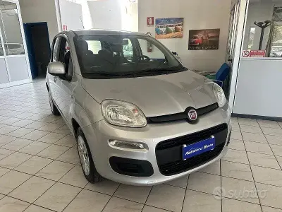 Usata Fiat Panda Lounge 69 CV (50 kW) 2018 Argento Utilitaria