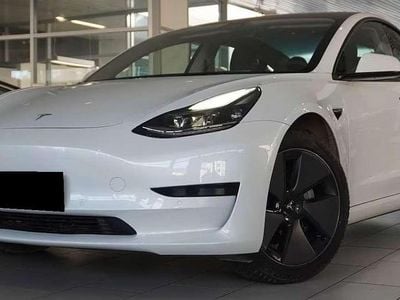 Usata Tesla Model 3 Standard Range Plus 239 kW (325 CV) 2021 Bianco Berlina