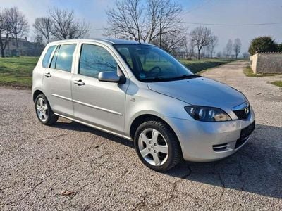 Usata Mazda 2 80 CV (58 kW) 2006 Grigio Monovolume