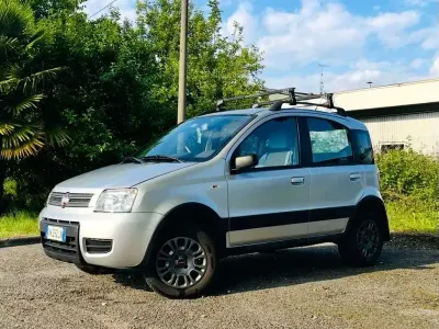 Usata Fiat Panda 4x4 Climbing 60 CV (44 kW) 2008 Argento Utilitaria