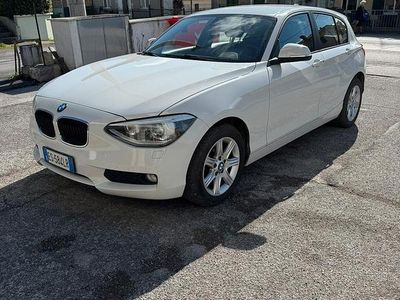 Begagnad BMW 114 Sport Line 95 HK (69 kW) 2013 Vit Halvkombi