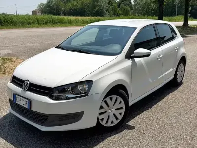 Usata VW Polo Comfortline 75 CV (55 kW) 2010 Bianco Utilitaria