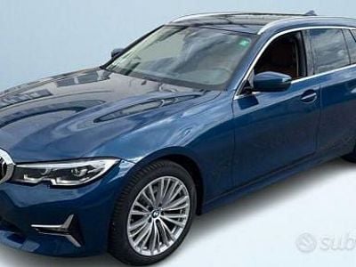 Usata BMW 320 Comfort Edition 2019 Blu Station wagon
