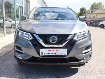 Usata Nissan Qashqai N-Connecta 140 CV (102 kW) 2020 Grigio SUV
