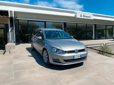 Usado VW Golf VII Highline 150 CV (110 kW) 2014 Gris Familiar