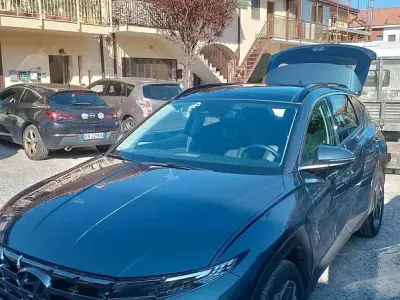 Usata Hyundai Tucson 179 CV (131 kW) 2023 Blu/azzurro SUV