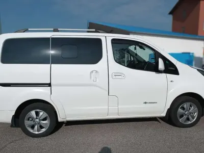 Usata Nissan e-NV200 80 kW (109 CV) 2021 Bianco Monovolume