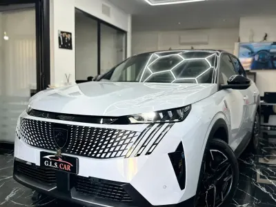 Usata Peugeot 3008 GT 136 CV (100 kW) 2025 Bianco SUV