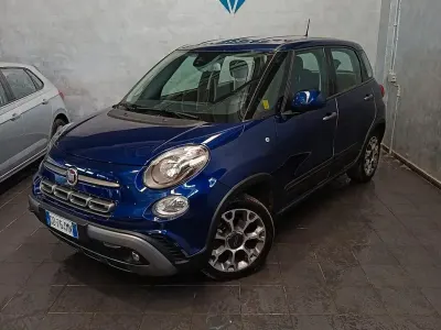 Begagnad Fiat 500L Cross 95 HK (69 kW) 2021 Blå Minibuss