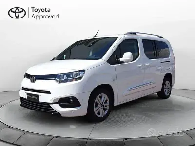 Usata Toyota Proace Verso City 130 CV (95 kW) 2021 Bianco Station wagon