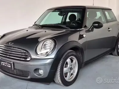 Usata Mini ONE 75 CV (55 kW) 2009 Grigio Utilitaria