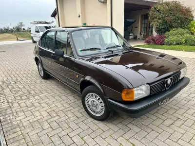 Usata Alfa Romeo Alfasud 68 CV (50 kW) 1983 Berlina