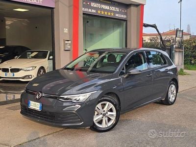 Brugt VW Golf VIII 150 HK (110 kW) 2022 Grå Sedan