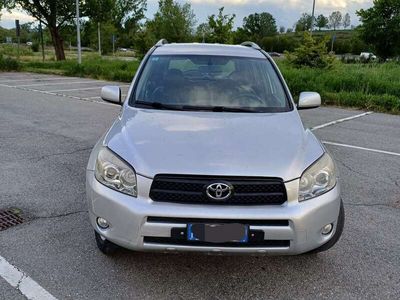 usata Toyota RAV4 RAV 42.2 d-4d 136cv dpf