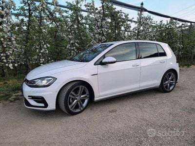 Usata VW Golf VII R-line 150 CV (110 kW) 2020 Bianco Berlina