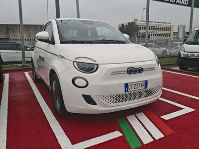 Usata Fiat 500e 86 kW (118 CV) 2024 Bianco Berlina