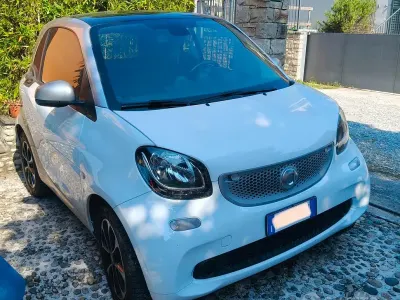 Usata Smart ForTwo Coupé 71 CV (52 kW) 2016 Bianco Coupé