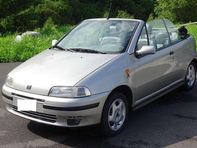 Usata Fiat Punto Cabriolet 88 CV (64 kW) 1997 Grigio Cabrio