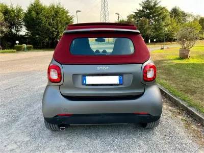 Usata Smart ForTwo Cabrio 90 CV (66 kW) 2016 Grigio Cabrio