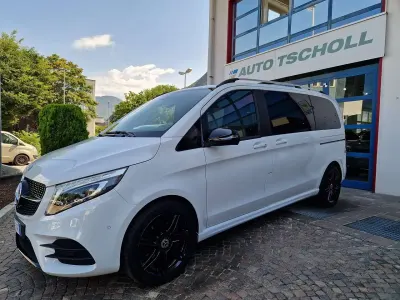 Usata Mercedes V250 AMG line 190 CV (139 kW) 2020 Bergkristallweiß metallic Monovolume
