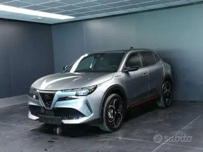 Nuova Alfa Romeo GT Junior 136 CV (100 kW) 2026 Grigio SUV