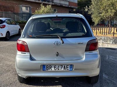 Usata Toyota Yaris 2001