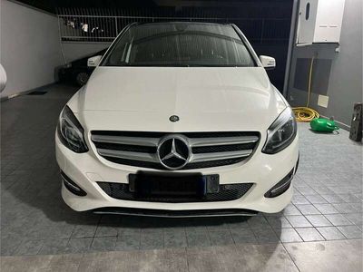 usata Mercedes B180 d Sport Next auto