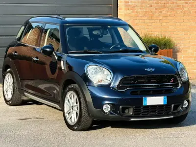Usata Mini Cooper SD Countryman 143 CV (105 kW) 2015 Blu/azzurro SUV