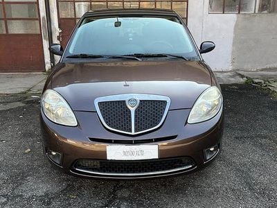 Usata Lancia Ypsilon 64 CV (47 kW) 2009 Marrone Utilitaria