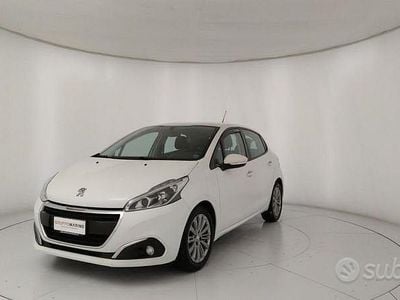 Usata Peugeot 208 Allure 99 CV (72 kW) 2019 Bianco Utilitaria