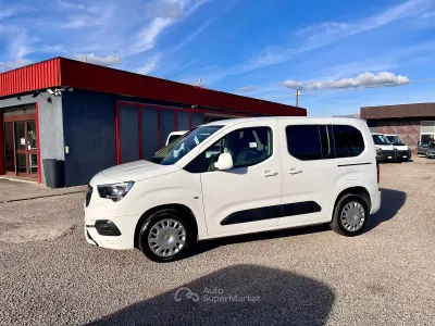 Usado Opel Combo Life 131 CV (96 kW) 2019 Blanco Monovolumen