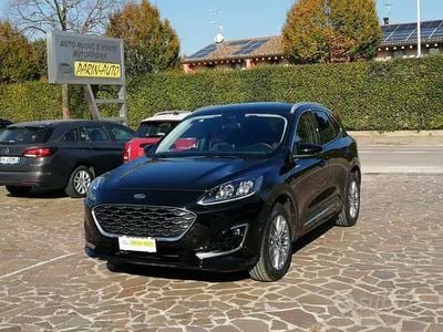 Usata Ford Kuga Vignale 225 CV (165 kW) 2021 Nero SUV