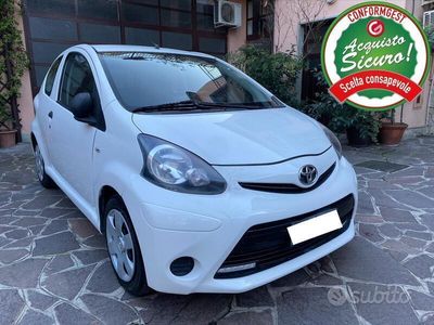 usata Toyota Aygo 3p 1.0 connect NEOPATENTATI EURO 5B