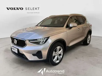 Usata Volvo XC40 Core 129 CV (94 kW) 2023 Argento SUV