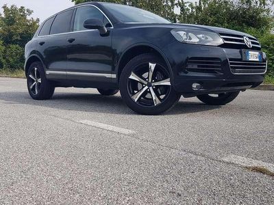 Usata VW Touareg Executive 239 CV (175 kW) 2011 Nero SUV