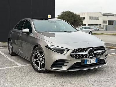 Usata Mercedes A180 Premium 116 CV (85 kW) 2019 Grigio Berlina