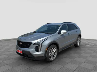 Usata Cadillac XT4 230 CV (169 kW) 2023 Argent silver SUV