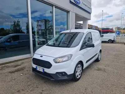 Gebraucht Ford Transit Trend 74 PS (54 kW) 2018 Weiß Van
