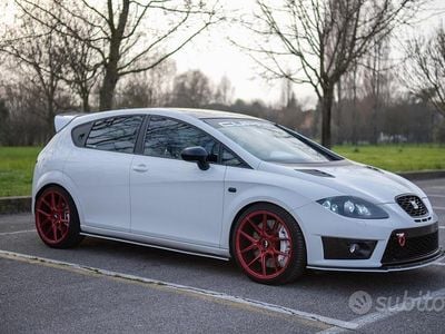 Usata Seat Leon CUPRA 265 CV (194 kW) 2010 Bianco Utilitaria