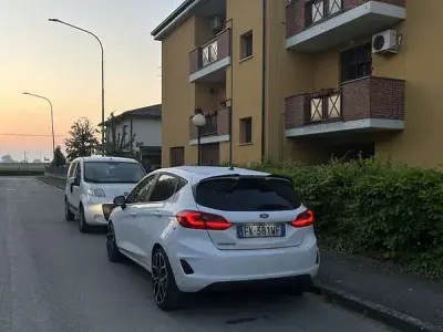 Usata Ford Fiesta Vignale 86 CV (63 kW) 2017 Utilitaria