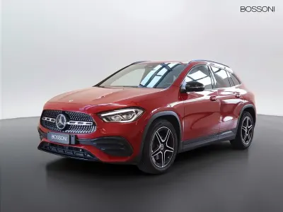Usata Mercedes GLA200 Premium 150 CV (110 kW) 2023 Rosso SUV