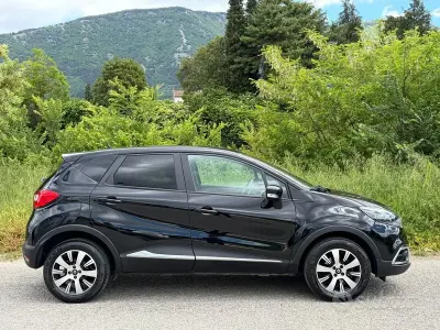Gebraucht Renault Captur Intens 90 PS (66 kW) 2016 Schwarz SUV