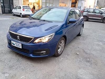 Usata Peugeot 308 GT-line 130 CV (95 kW) 2018 Blu Station wagon