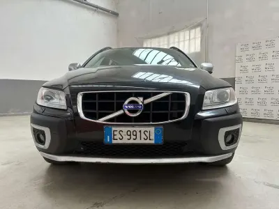 Usata Volvo XC70 Momentum 163 CV (119 kW) 2013 Beige Station wagon
