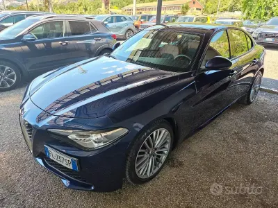 Usata Alfa Romeo Giulia Super 150 CV (110 kW) 2017 Bluazzurro Berlina