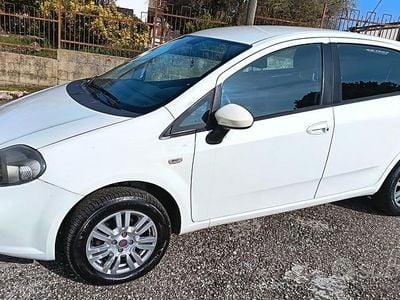 Usata Fiat Punto 69 CV (50 kW) 2014 Bianco Utilitaria