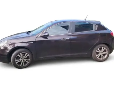 Usata Alfa Romeo Giulietta Distinctive 109 CV (80 kW) 2011 Nero Utilitaria