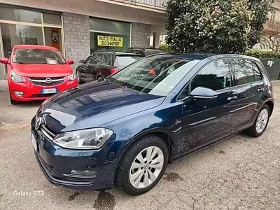 Usata VW Golf VII Highline 122 CV (89 kW) 2015 Blu Berlina