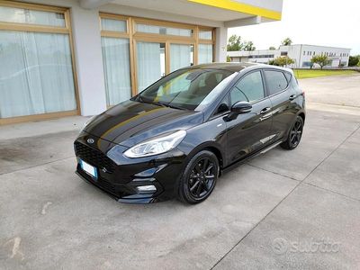 Usata Ford Fiesta ST-Line 85 CV (62 kW) 2018 Nero Berlina